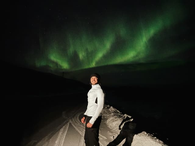 Akshay under the northern lights